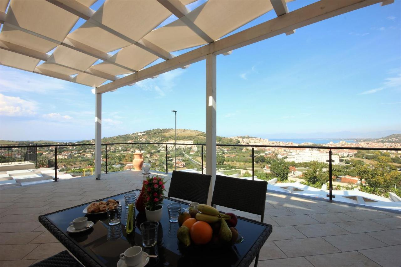 Country House Marj & Jo Resort Agropoli Exteriör bild