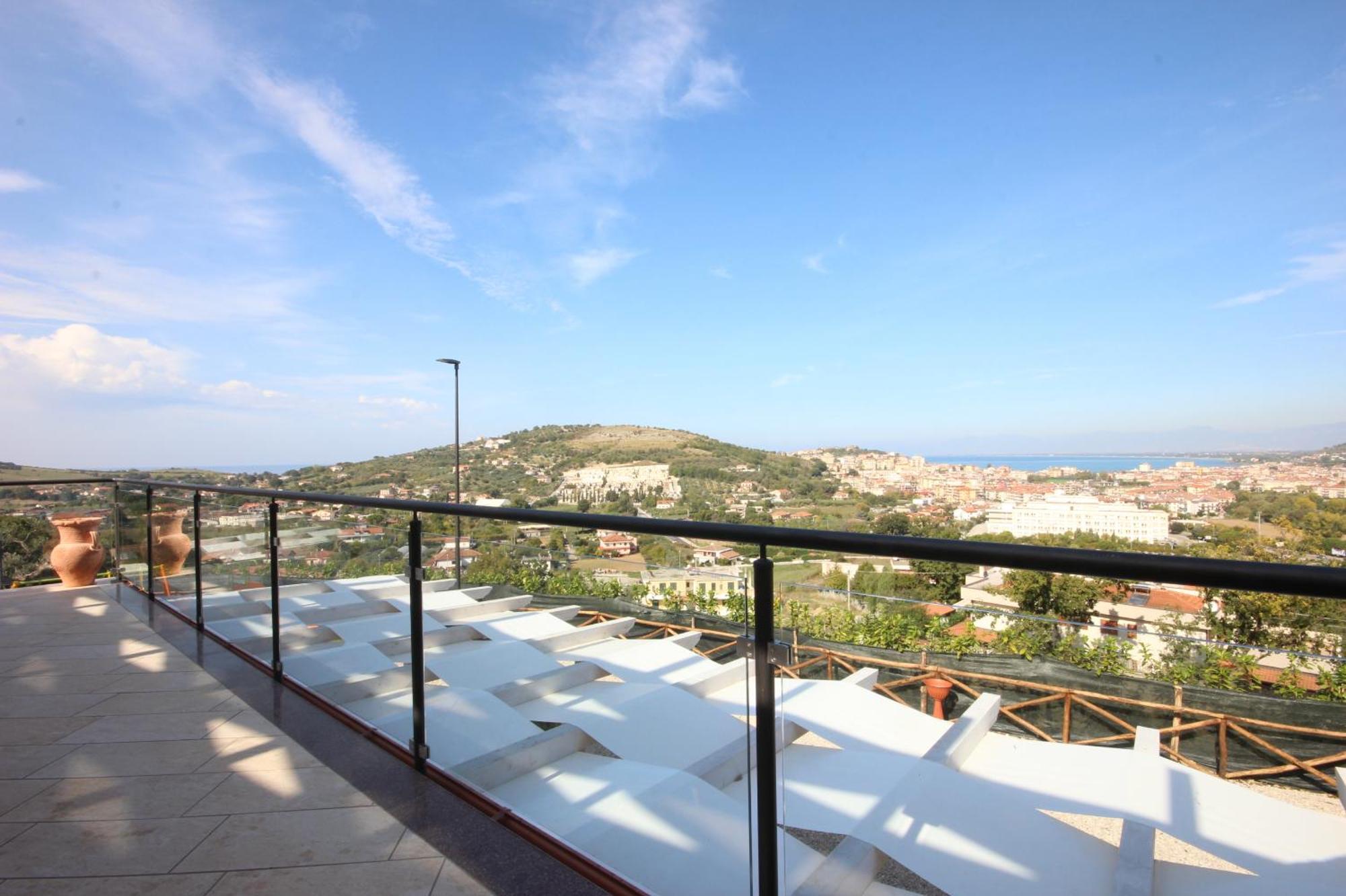 Country House Marj & Jo Resort Agropoli Exteriör bild
