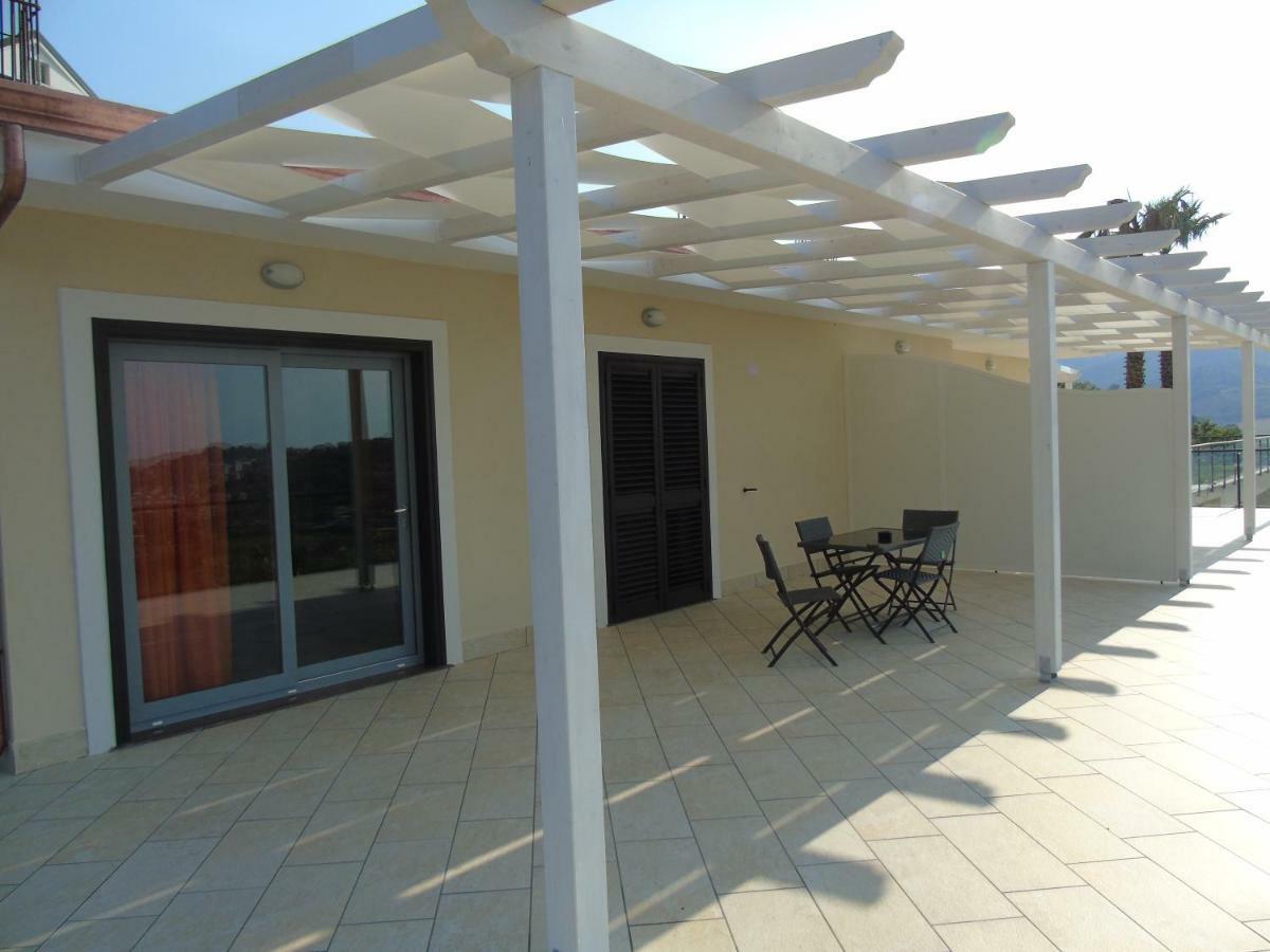 Country House Marj & Jo Resort Agropoli Exteriör bild